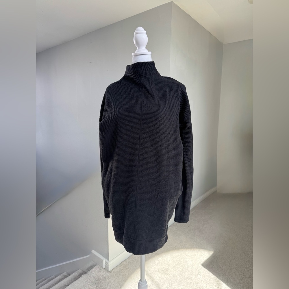 Lululemon On Repeat dress black size 6